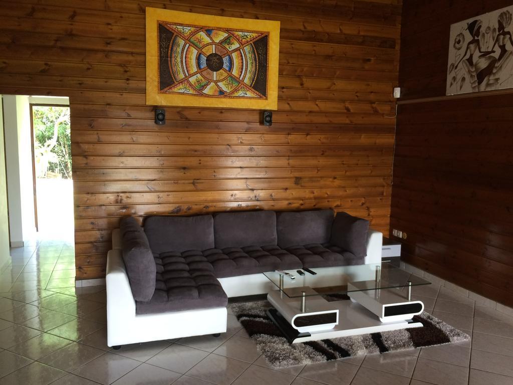 villa sofaia Sainte-Rose Esterno foto